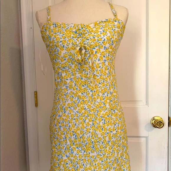 Dresses & Skirts - SIZE - medium